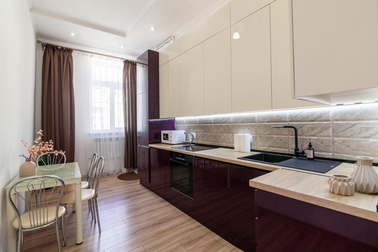 Avangard Liberty Avenue Apart Lviv Exterior foto